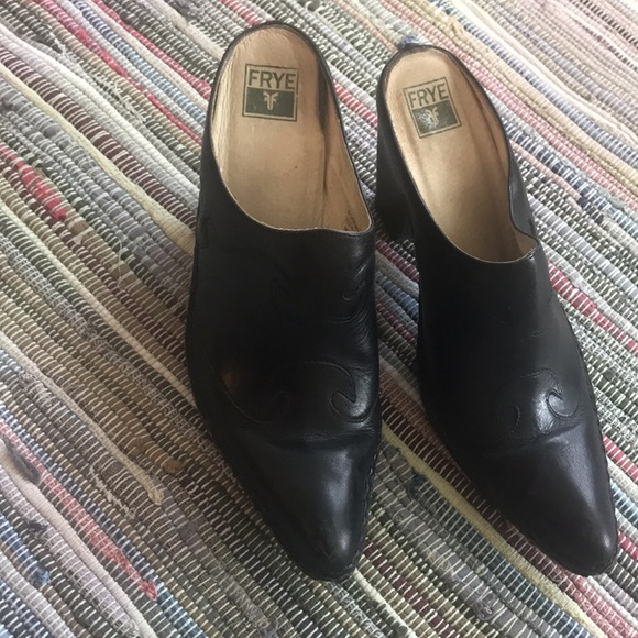 EUC Black FRYE Phoenix Western Stack Heel Mule 7.5 - Picture 3 of 8